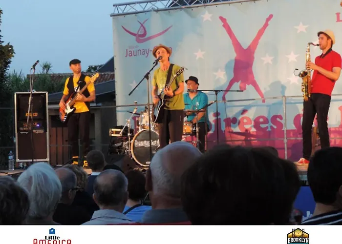 Aparthotel Little America - Appart 3km Futuroscope Jaunay-Clan