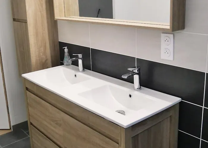 Little America - Appart 3km Futuroscope Aparthotel